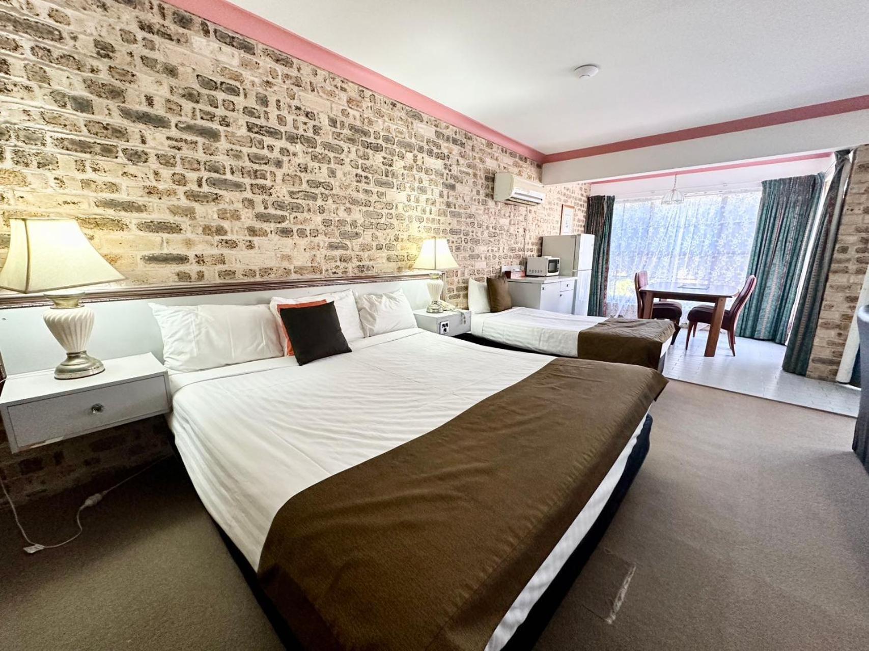 Motel Sir Francis Drake Heatherbrae Zewnętrze zdjęcie